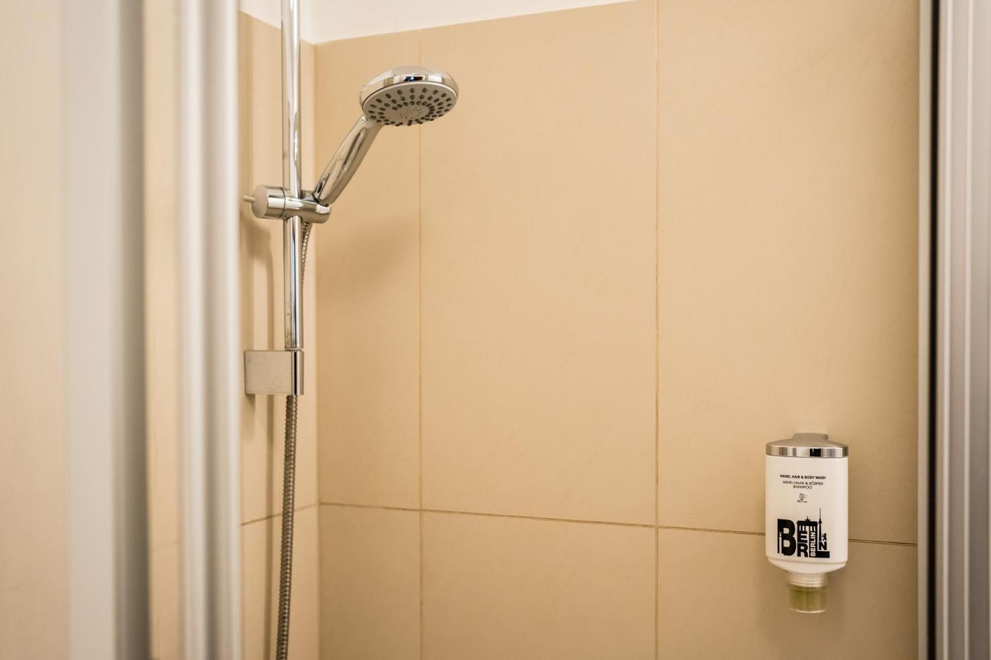 Homaris Boxi Studios Berlijn Kamer foto